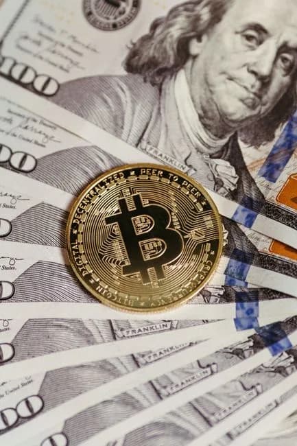 Close-up of US dollar currency notes, representing the Open USD stablecoin pegged to the dollar